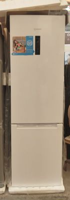 Haladilnik: Indesit