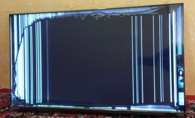 Televizor ROSSO 43