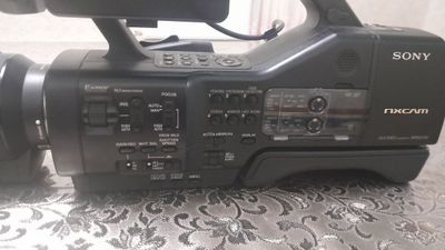 Video camera Sony model: NEX -EA50 sotladi
