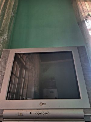 LG Flatron model. 2008- yilda olingan. Kachestvasi zur. Yaxshi ishlay