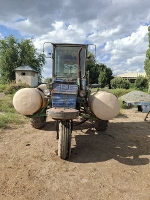 Трактор-28 овх менен сатылады