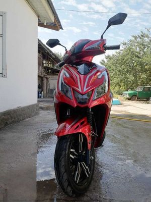 Skuter Moped 1000$ kami bor