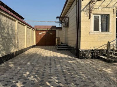 Намунали Уй сотилади