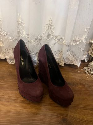 Женские туфли