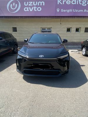 Toyota bz4x long elektr 550km