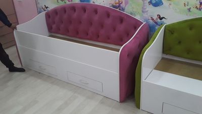 Ikki dona bolalar karavotini sotyapman, ideal holatda. Narxi qat’iy.