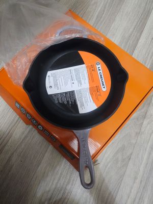 Le crueset чугунная сковородка