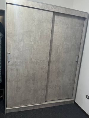 Shkaf sotiladi holati yangi narxi 2500000