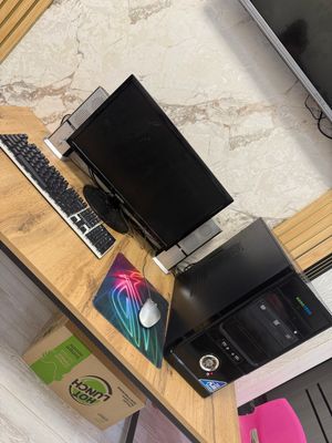 Настольный компьютер продам срочно