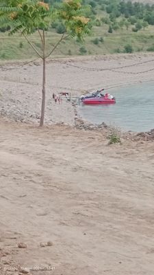 Piramida yonida Dam olish uchun pilaj tapchan bor