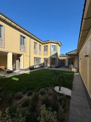Продажа участка на Гвардейский 2,8 сотих. 4 комнаты,2 кухни 3 санузла