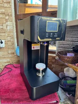 Автоматическая машина закручивания крышек банкок