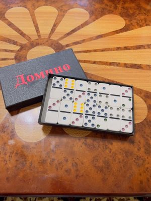 Продаётся увлекательная настольная игра ДОМИНО