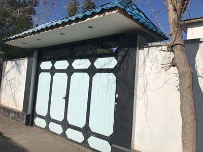 ЦУМ оркасидан коттедж сотилади