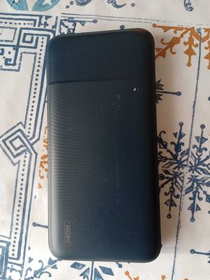 Powerbank sotiladi