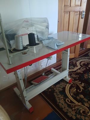 Швейная машинка совсем новая