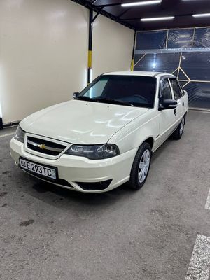 Nexia 2 sotadi xolati yaxshi 2016 yil 600.000 yurgan 4.200$ kel