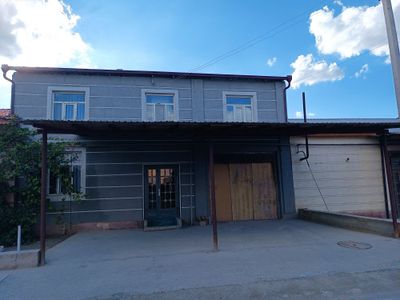 Жай сатылады. Ориентир 20 жай 60 жыллык