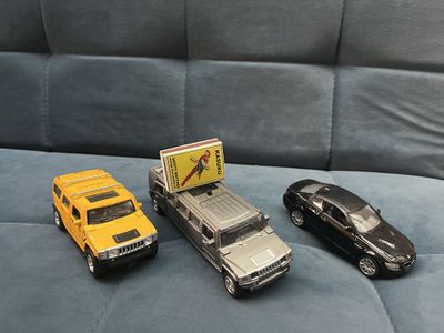 Продам металлические машинки
