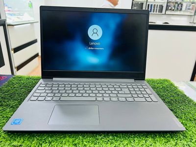 Lenovo V15 noutbuk