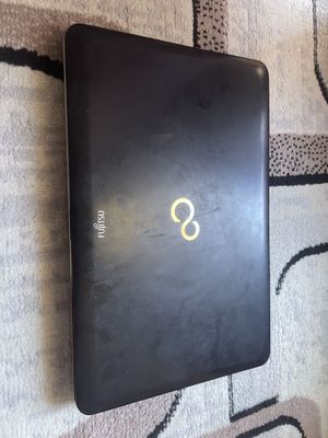 Fujitsu LIFEBOOK A512 — не включается
