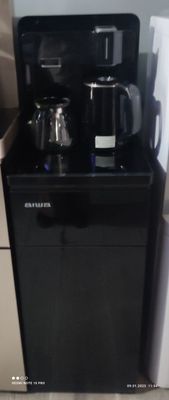 Кульер AIWA c чайным набором