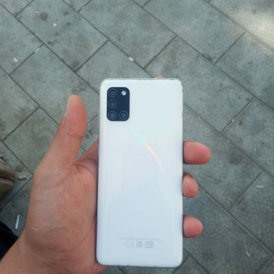 Samsung A31 holati ideal radnoy holada turibdi hot
