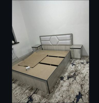 Диван с двумя тумбами и матрасами продается срочно