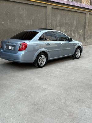 Lasetti 1.6 avtomat, 2013 yil