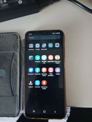 продается телефон Samsung Galaxy A03