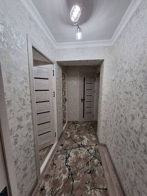 Chilonzorda novzaga yaqin joyda 2 xona 3 qilingan uy ijaraga beriladi