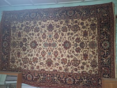 Продою ковры 3х2 почти новые