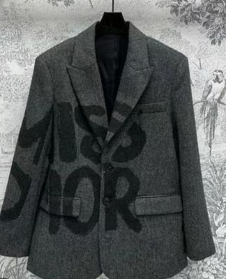 Костюм Мисс Диор