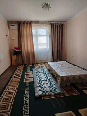 Uy srochna sotiladi Mikrarayon 3/1da