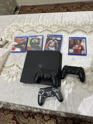 Play station 4 slim 1 tb