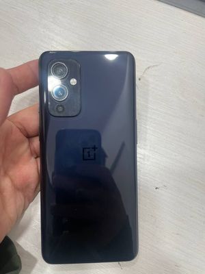 OnePlus 9 5g. Aybi yo ekran toza obemen usiga teng telga