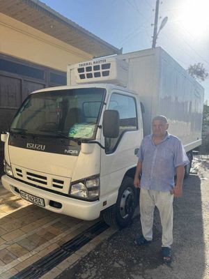 2014 Isuzu tez va arzon sotaman