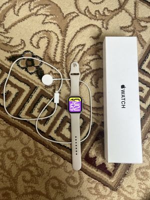 Apple watch (SE 2nd Gen) 44mm 98% емкость