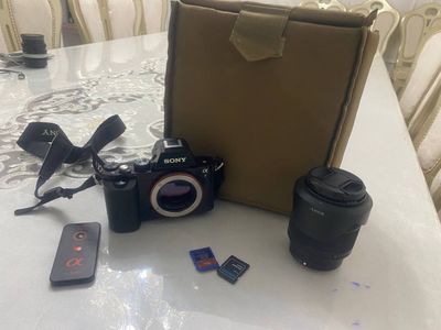 Продаю Sony A7 + объектив + чехол