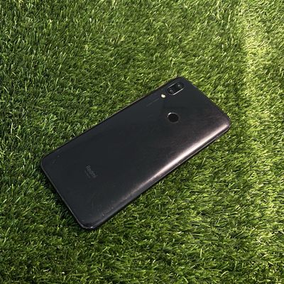 Redmi 7 sotiladi