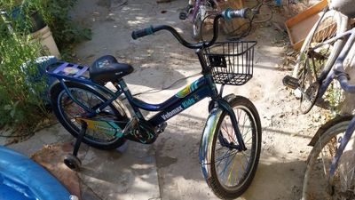 Velosiped yangi 1 marta ham haydamadi.