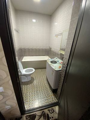 Qorasuv6 da 1 xonali kvartira ijaraga beriladi.