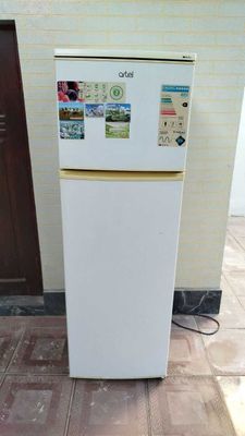 Музлатгич (холодильник) яхши ҳолатда