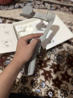Stabilizator dji osmo mobile se