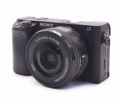 Продам фотоаппарат Sony a6400 kit