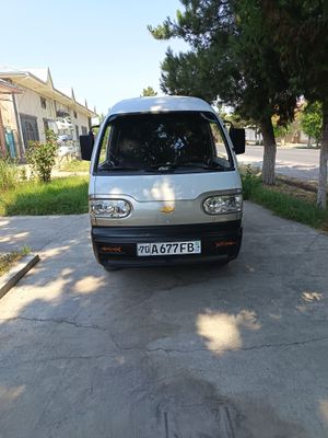 Damas mashina sotiladi