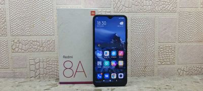 Продам телефон REDMI 8A 64/4