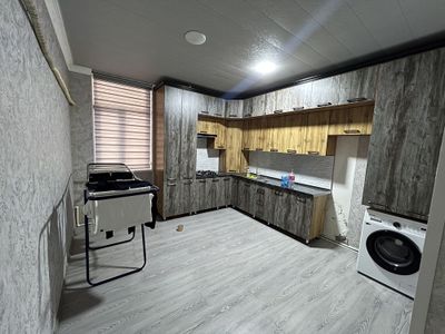 2 xonali uy sotiladi 2 etaj 82 m2