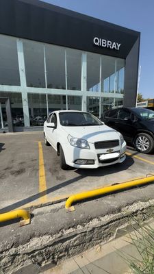 Срочно сотилади Nexia 3 автомат