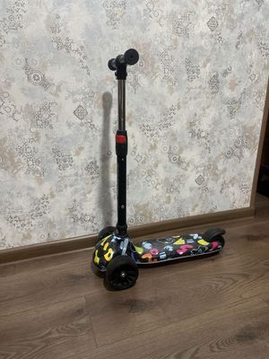 Продам самокат детский